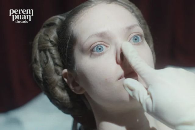 Standar Kecantikan Beracun dari Dongeng Tradisional dalam Film The Ugly Step Sister (2025)